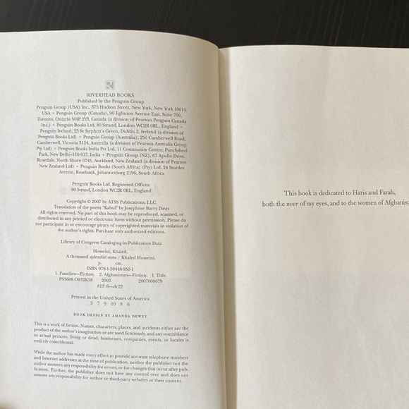 A Thousand Splendid Suns - Khaled Hosseini (Copy 2) - Picture 4 of 14